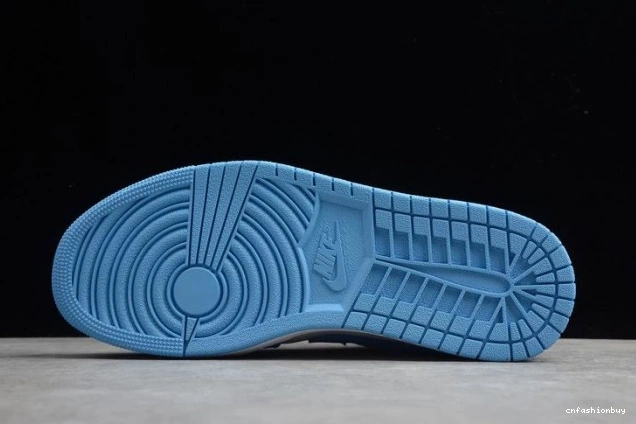 Jordan Low (W) 1 Air AO9944-441 UNC 1114